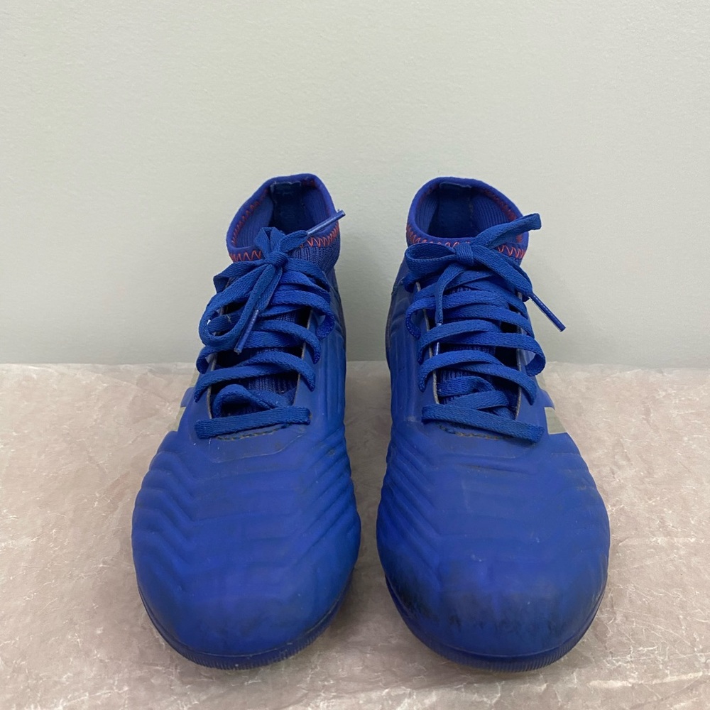 Youth Adidas Predator Cleats - Big Kids Size 4